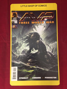 AVP Aliens vs Predator Three World War #5 VFNM Dark Horse 2010